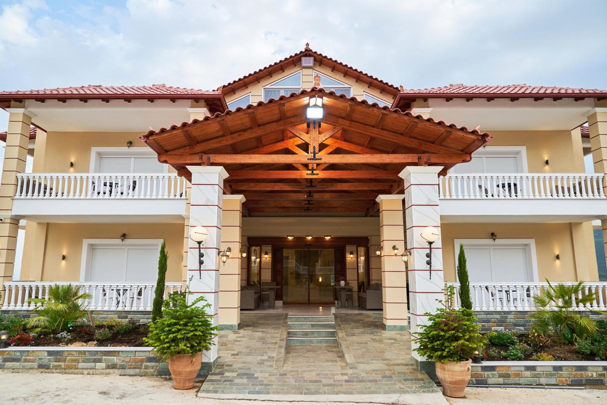 Aparthotel Famissi Sofita 7 Kalambaka Esterno foto