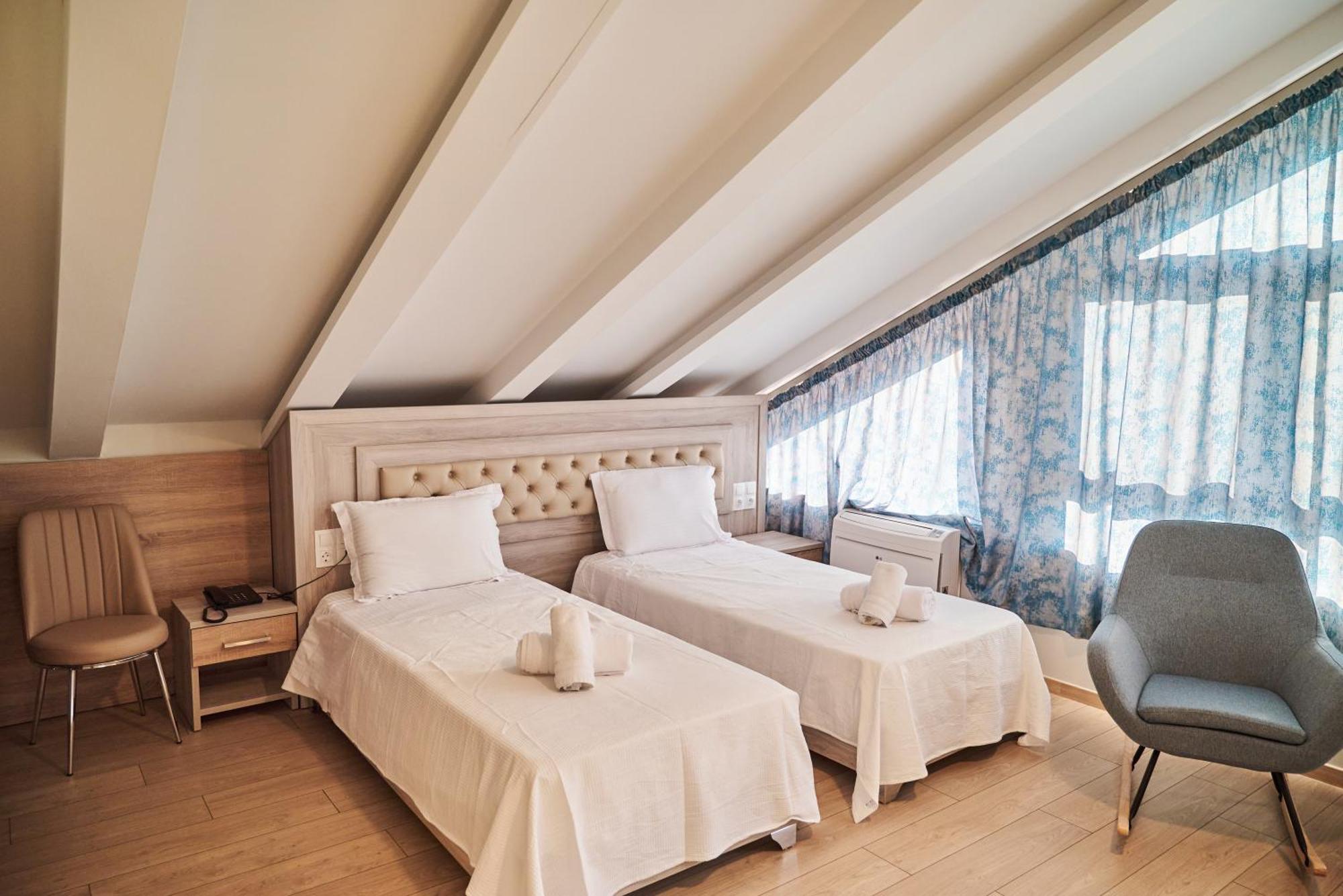 Aparthotel Famissi Sofita 7 Kalambaka Esterno foto